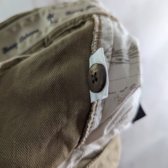 Tommy Bahama Shorts Mens 34 Brown Silk 8 9 Inch Beach Vacation Summer Pleated - Picture 9 of 12